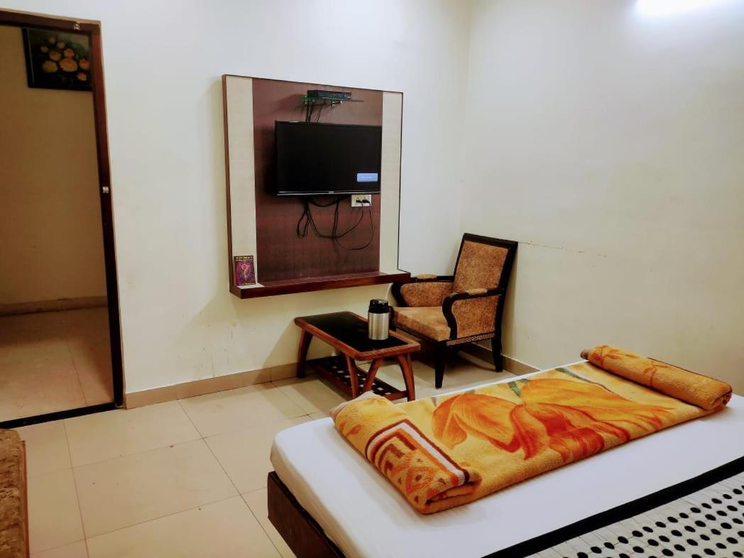 Hotel Diamond نيودلهي المظهر الخارجي الصورة